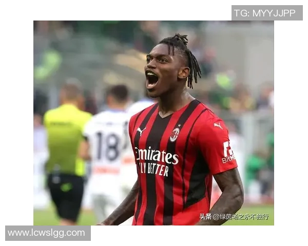 AC米兰球迷会的悠久历史与独特文化传承探讨 AC米兰球迷会的悠久历史与独特文化传承探讨