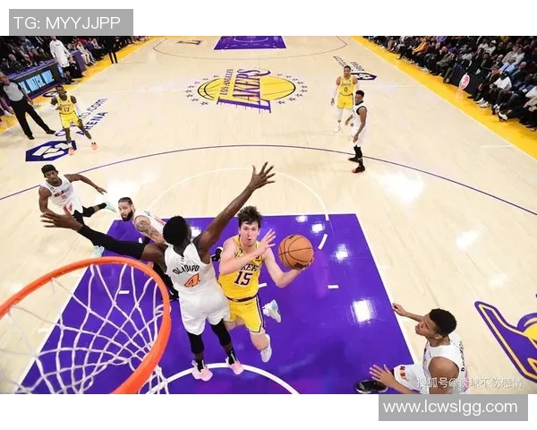 湖人对决热火精彩比赛录像回顾分析与精彩瞬间集锦 湖人对决热火精彩比赛录像回顾分析与精彩瞬间集锦